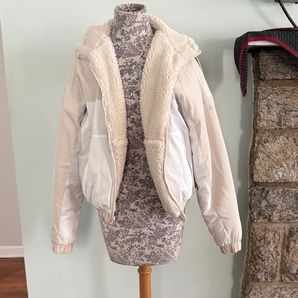 ALO Yoga Jackets & Blazers - Alo Reversible Sherpa Windbreaker